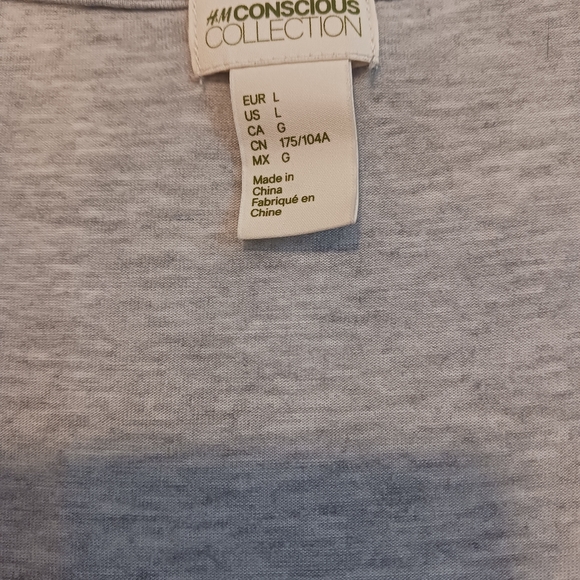 H&M Conscious Collection Size Large 3/4 sleeve top. - Picture 2 of 3